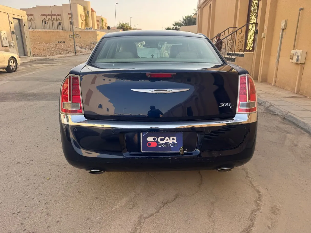 Car image 6