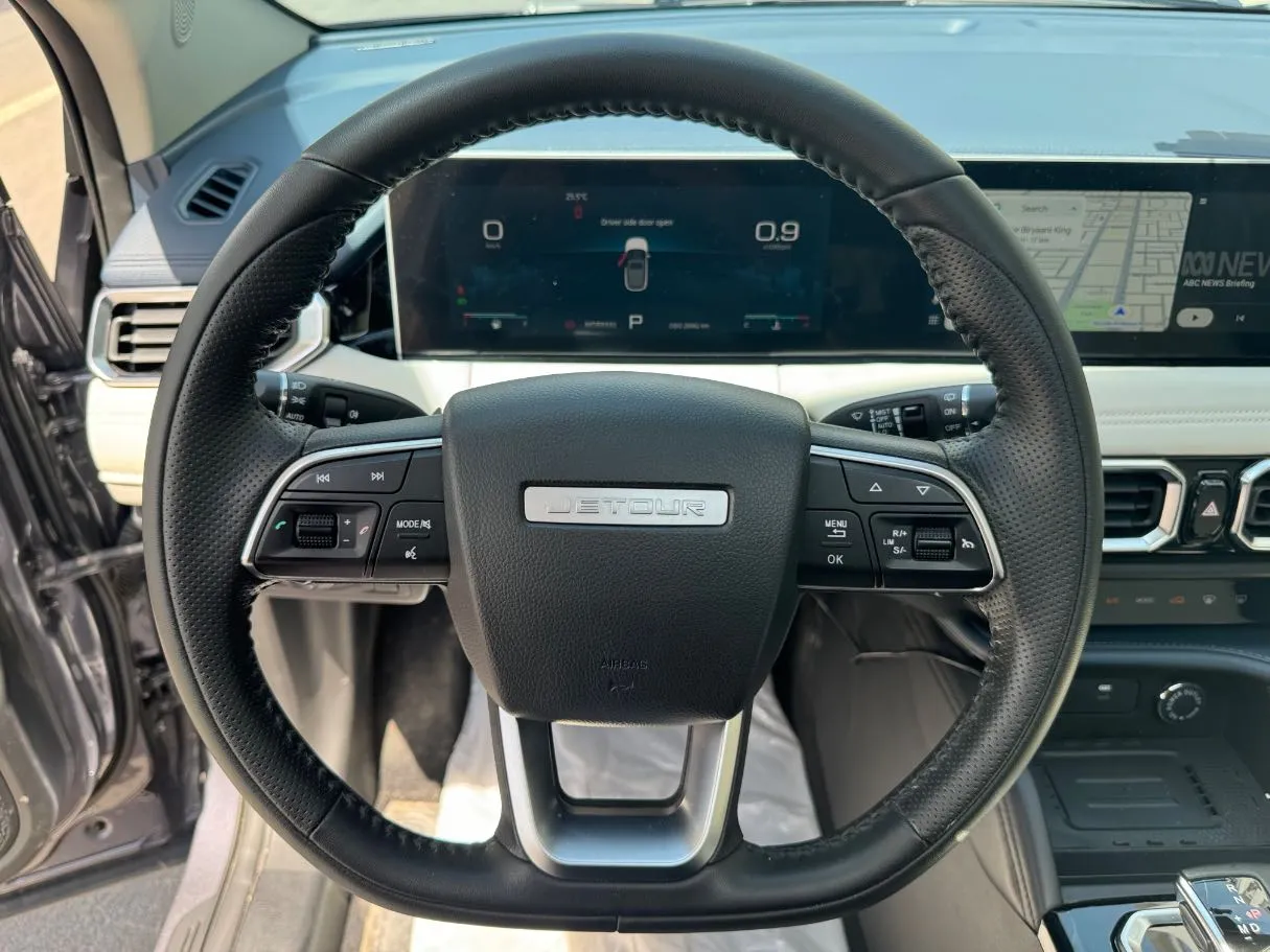 Car image 16