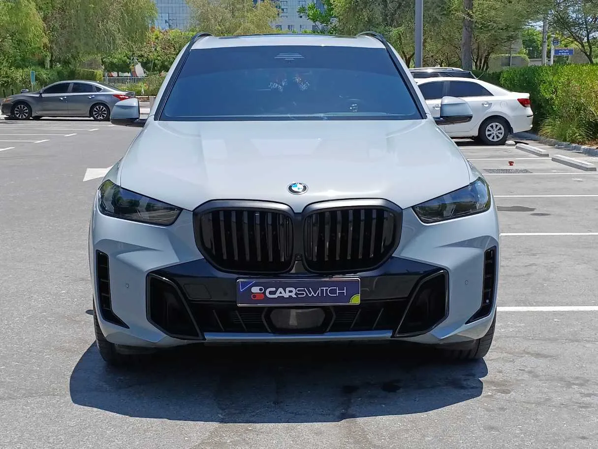 Car image 2