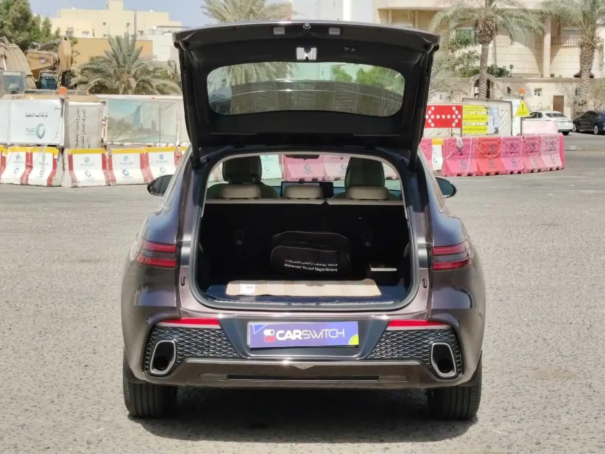 Car image 27