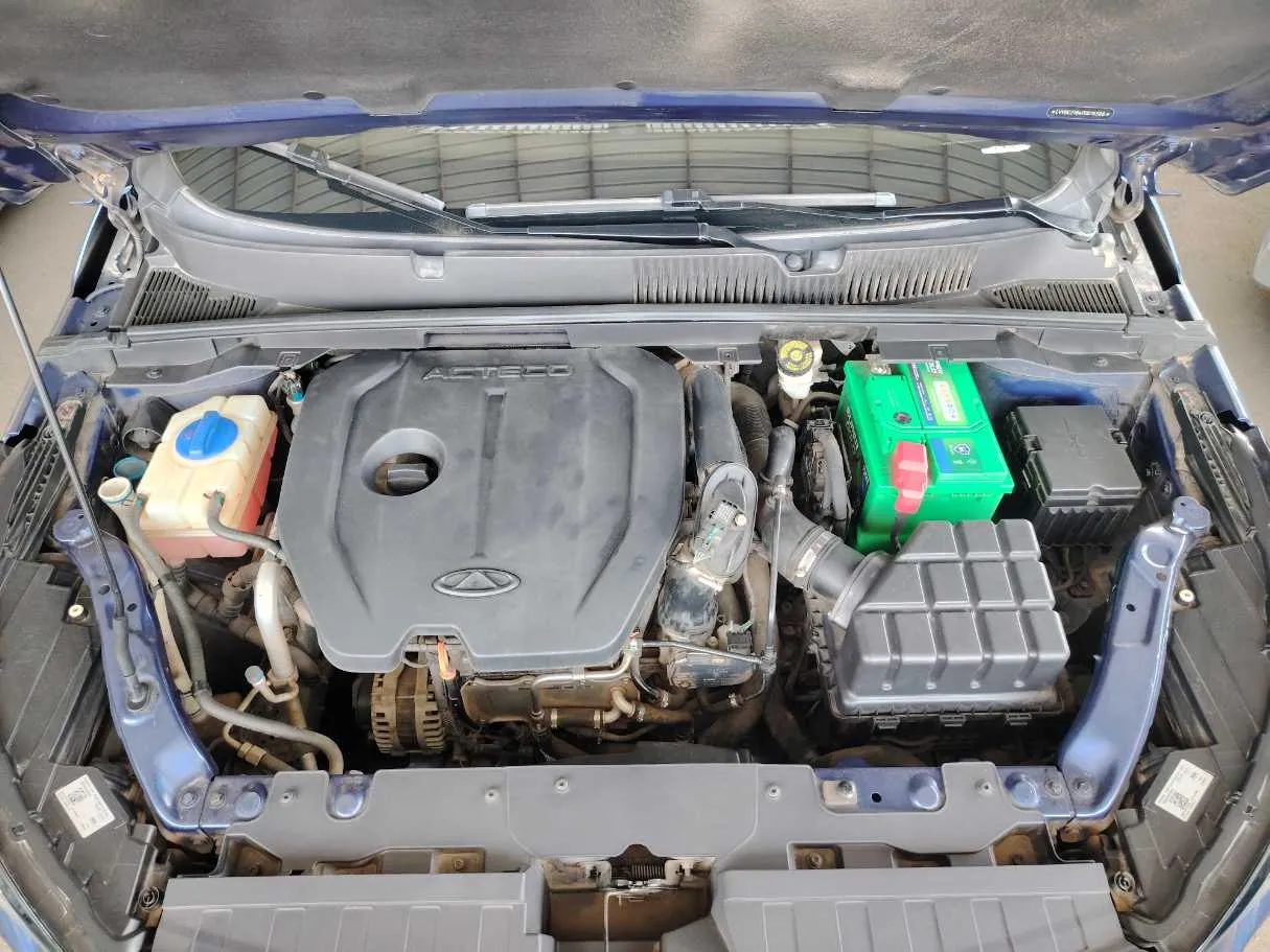 Car image 30