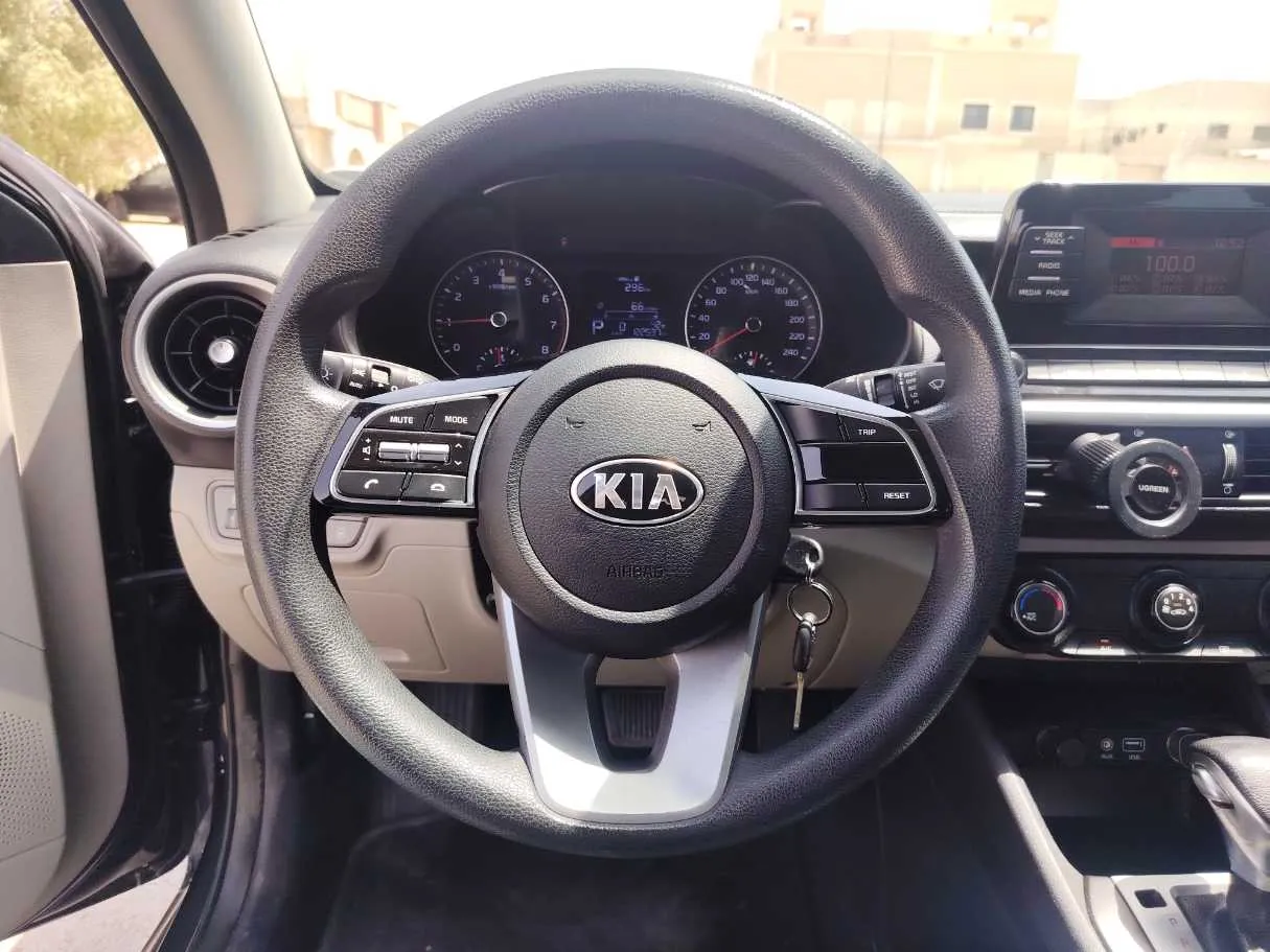 Car image 23
