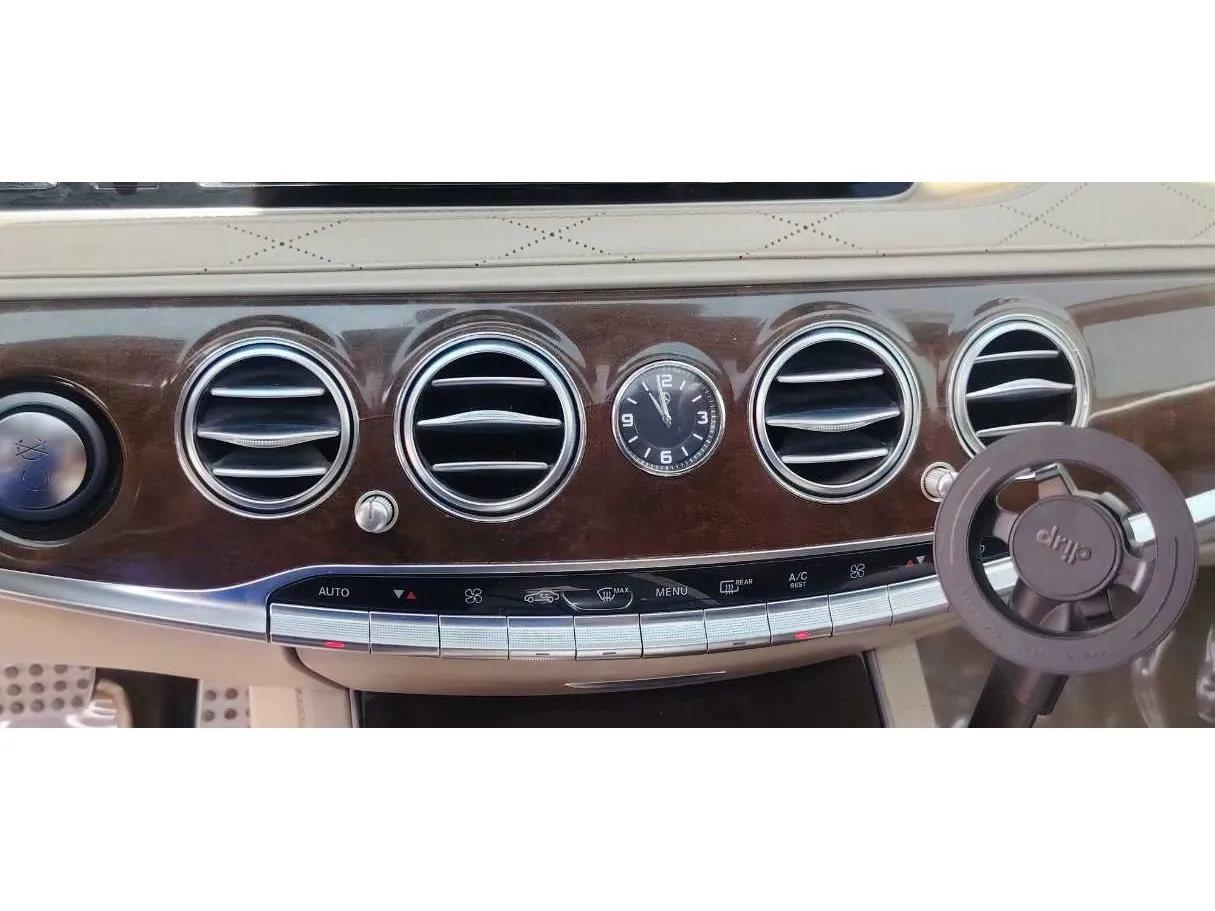Car image 28