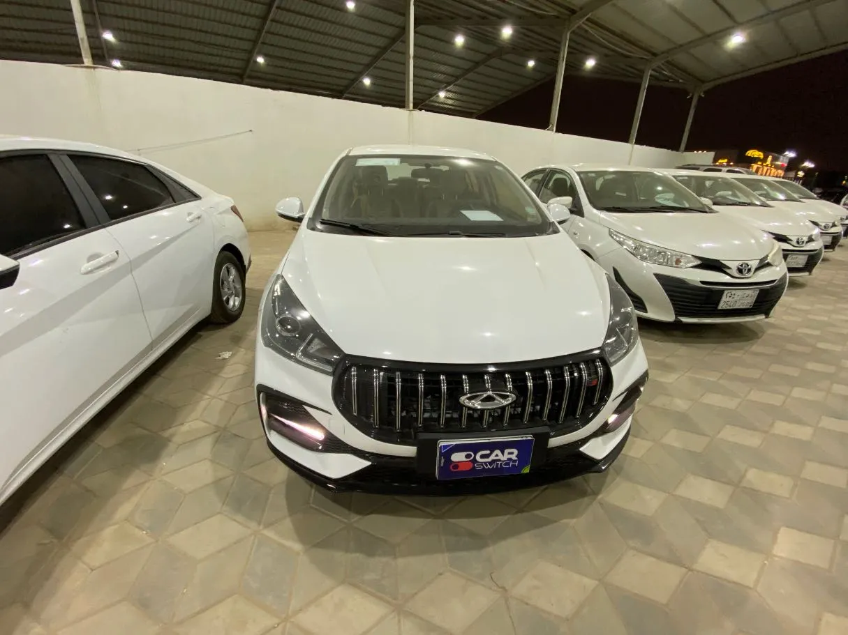 Car image 2