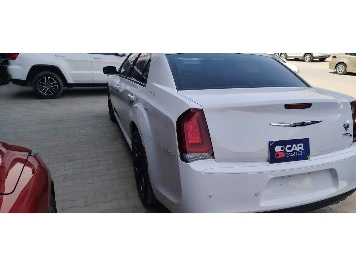 Car image 7