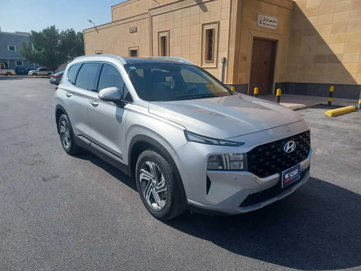 Car image 3