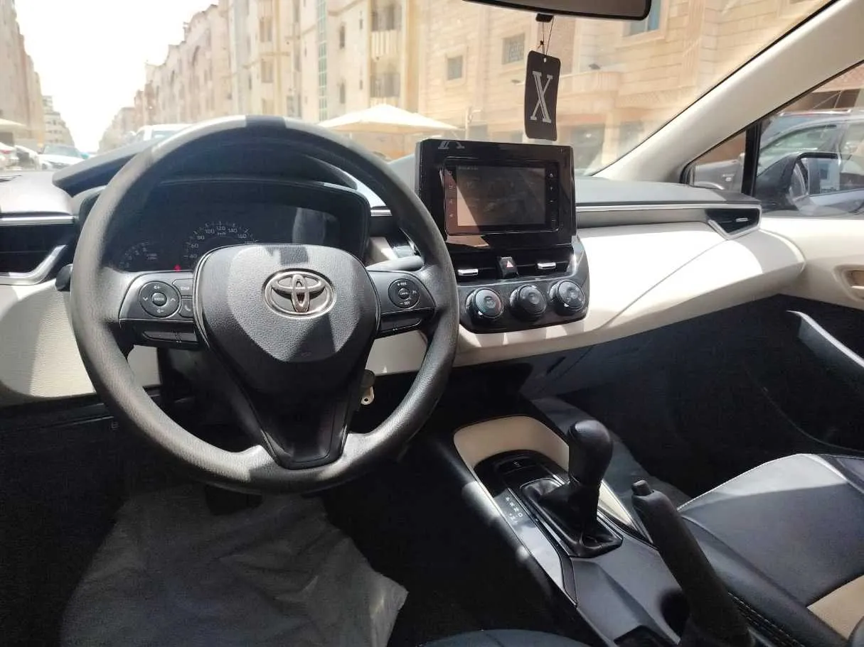 Car image 20