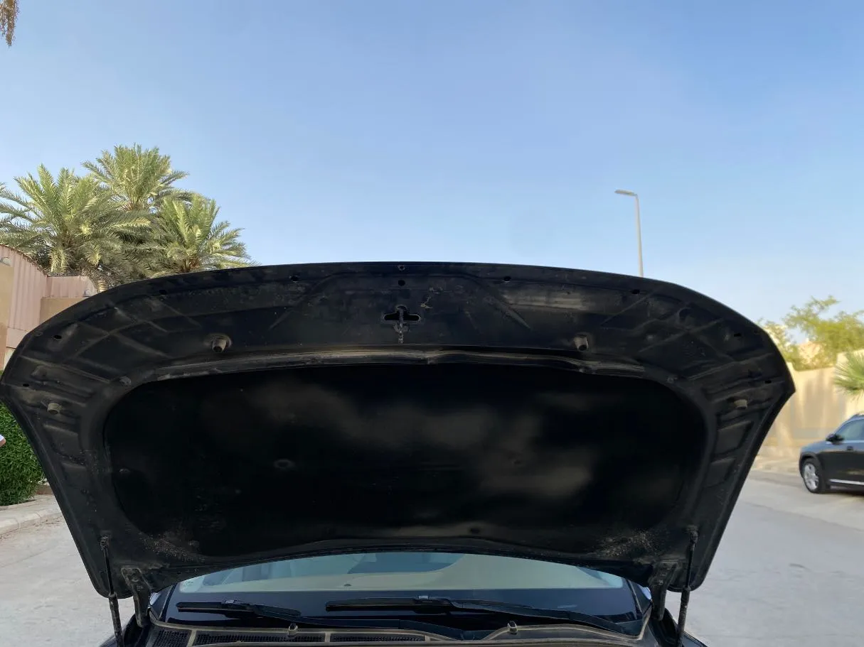 Car image 27