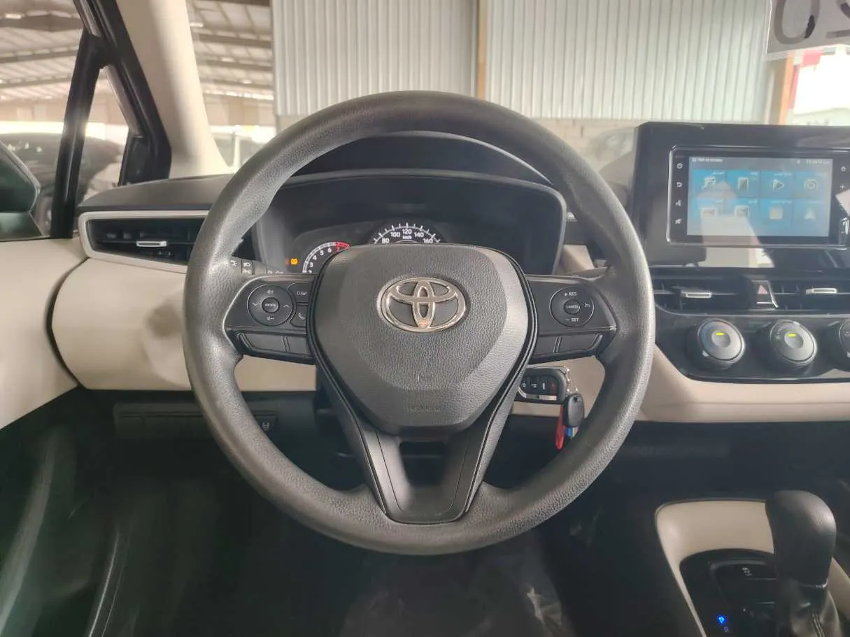 Car image 21