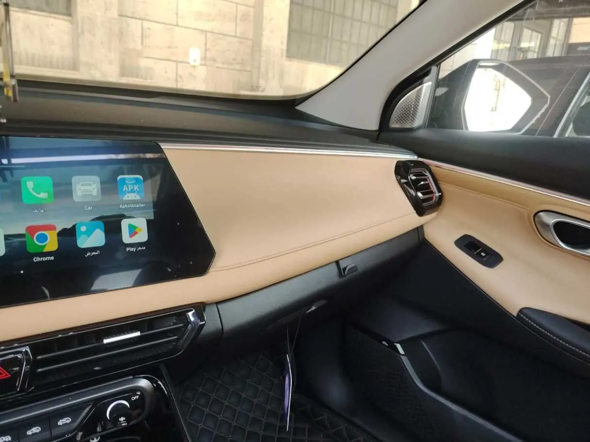 Car image 21