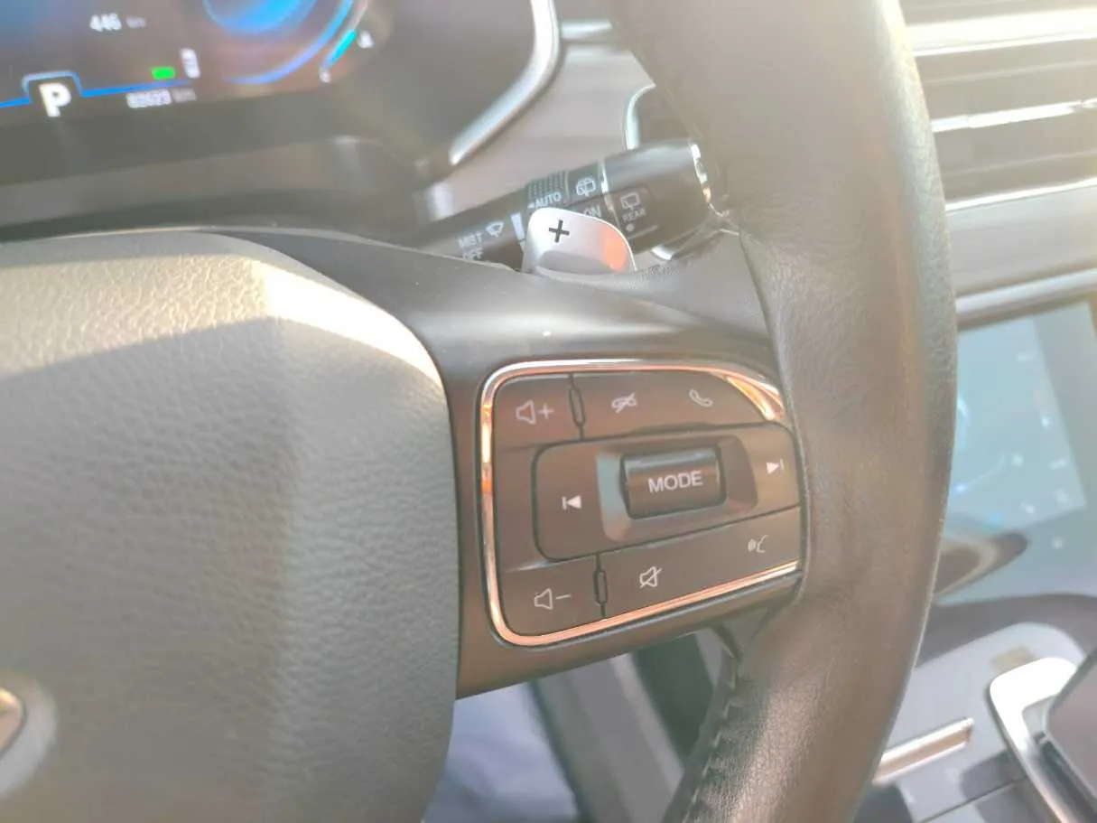 Car image 43