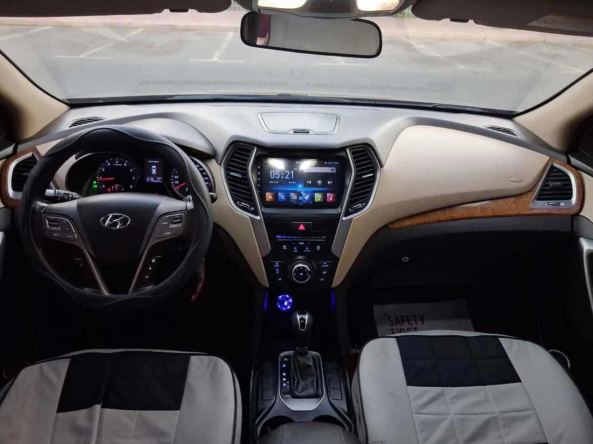 Car image 17