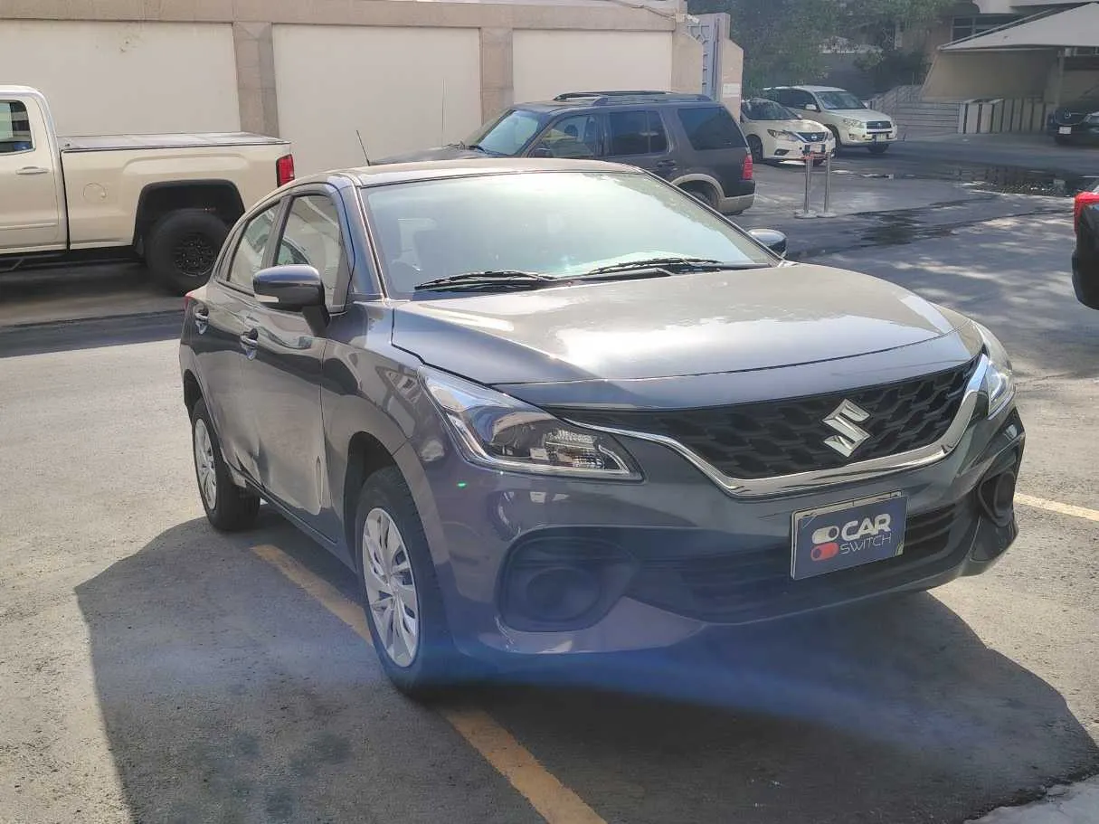 Car image 3