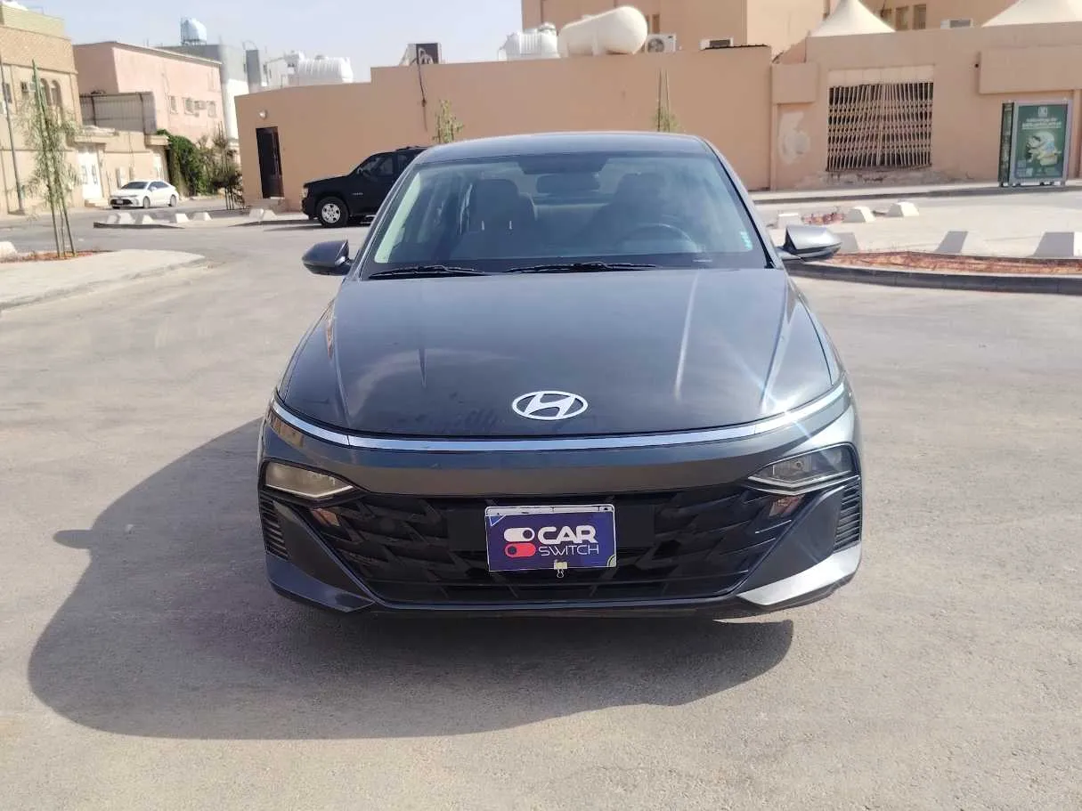 Car image 2
