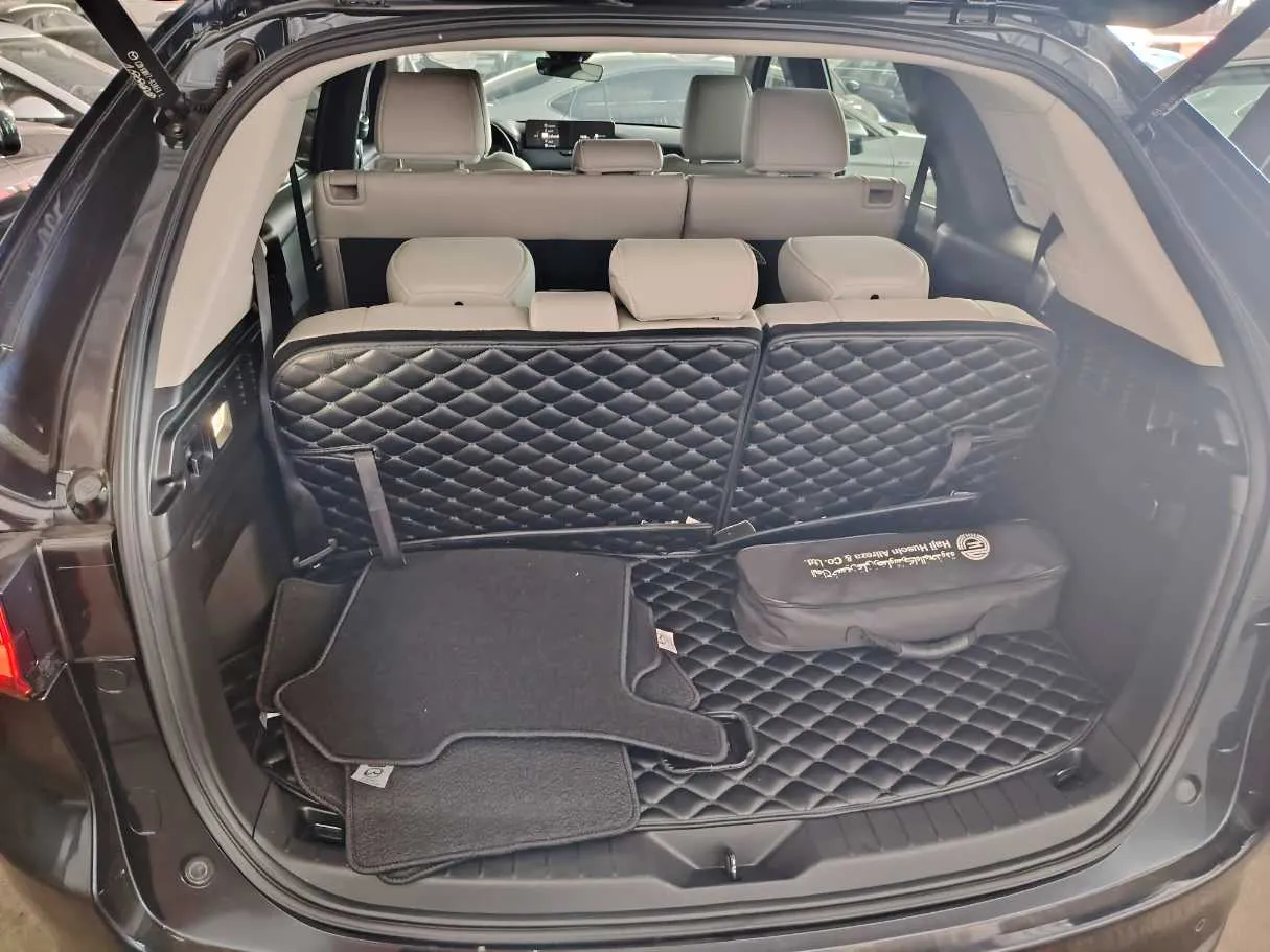 Car image 33