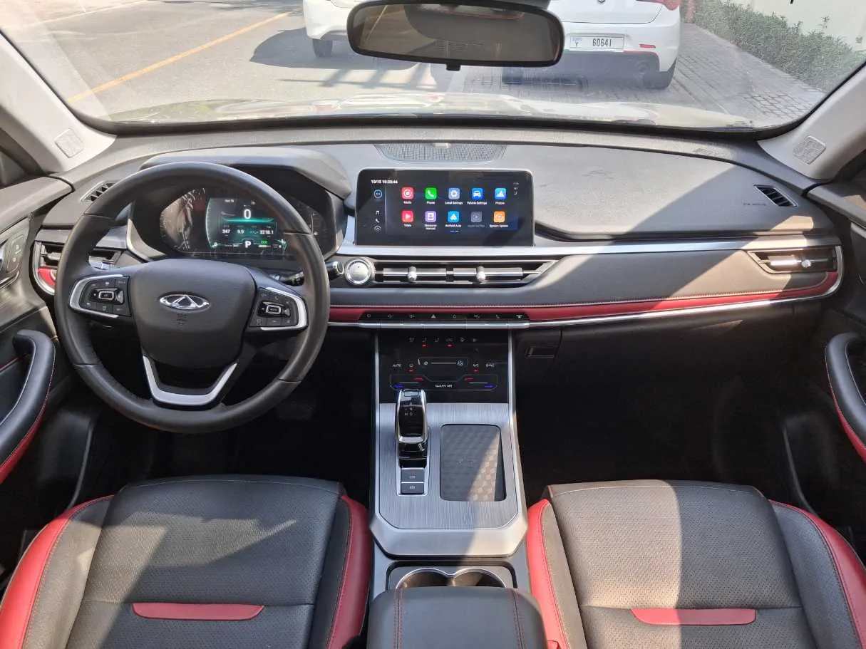 Car image 18