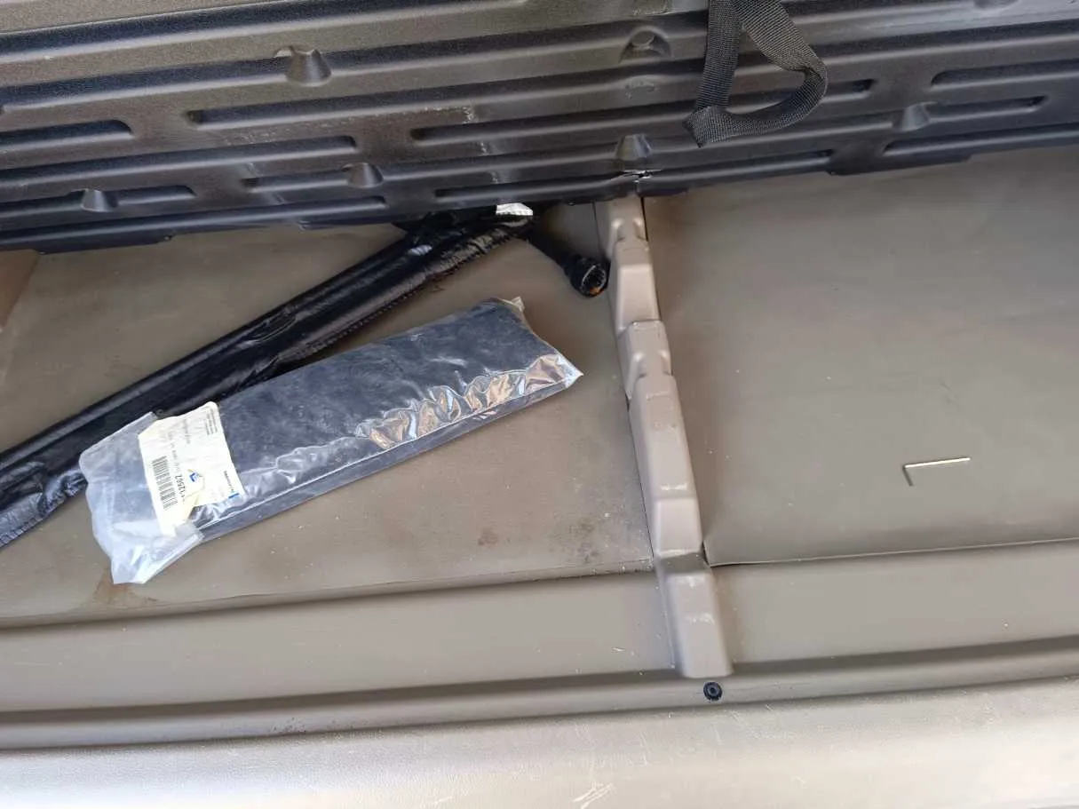 Car image 30