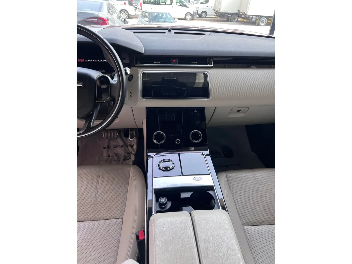 Car image 22