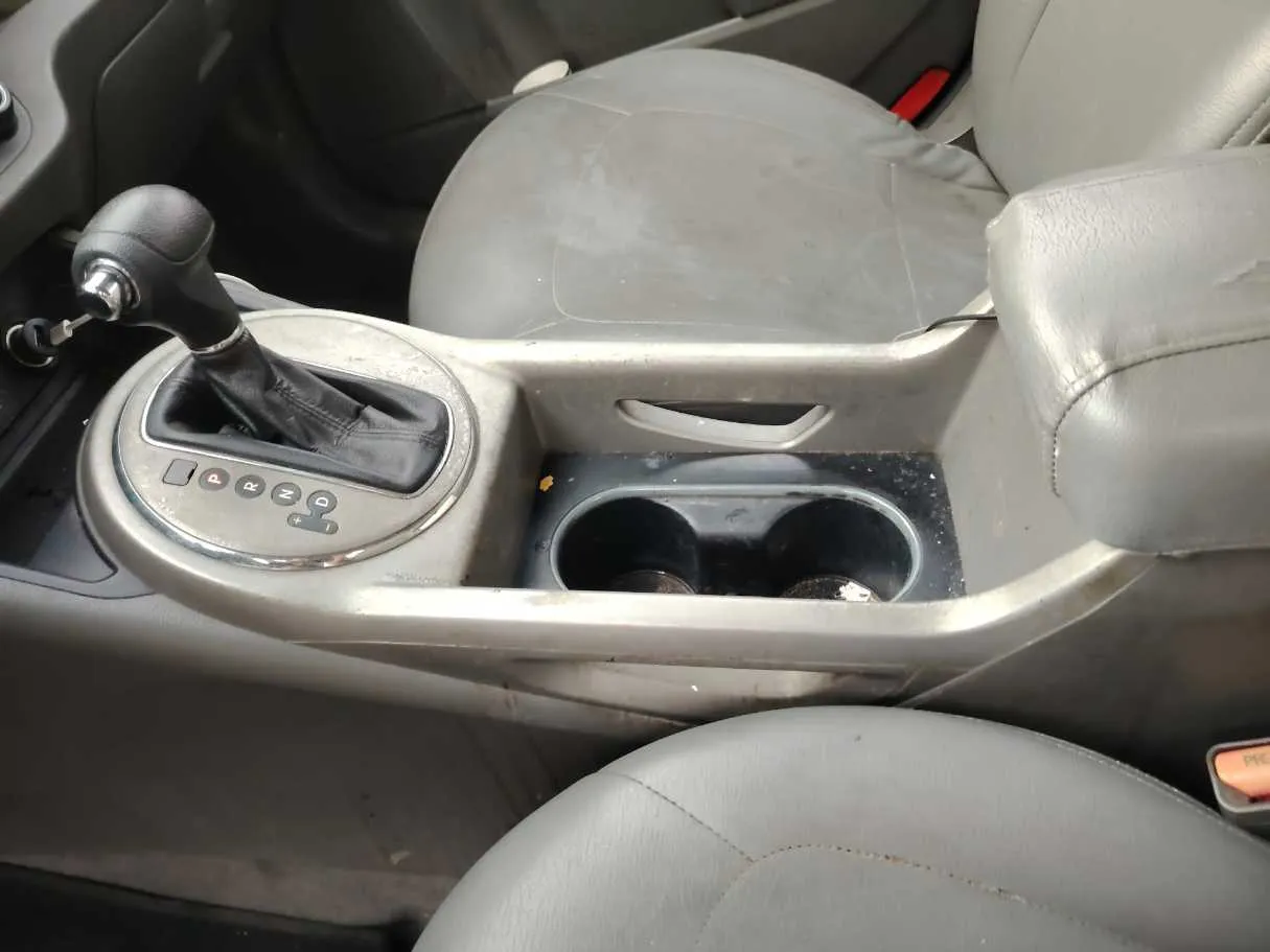 Car image 23
