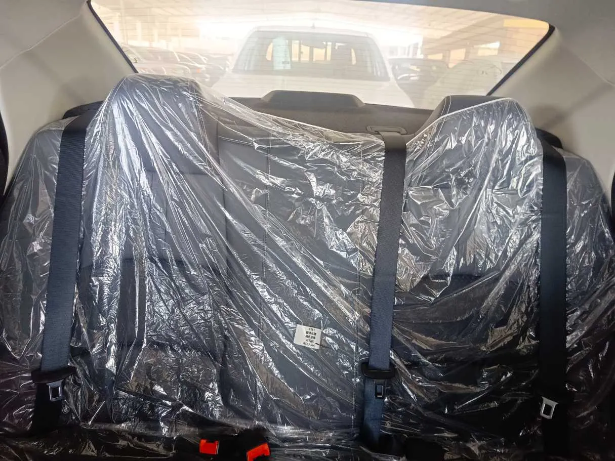 Car image 13