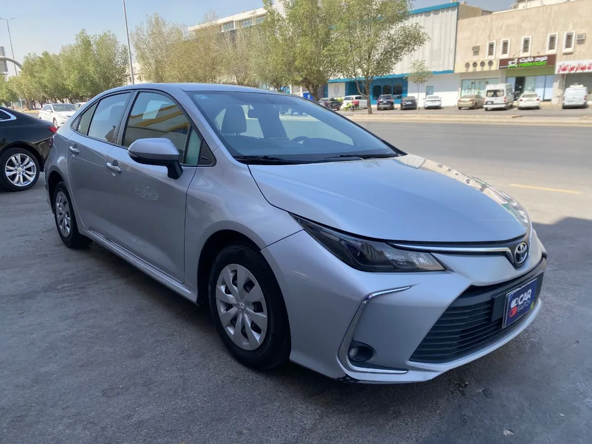 Car image 3