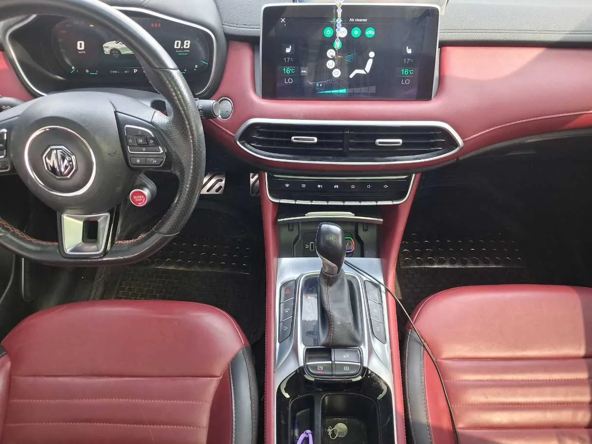 Car image 15