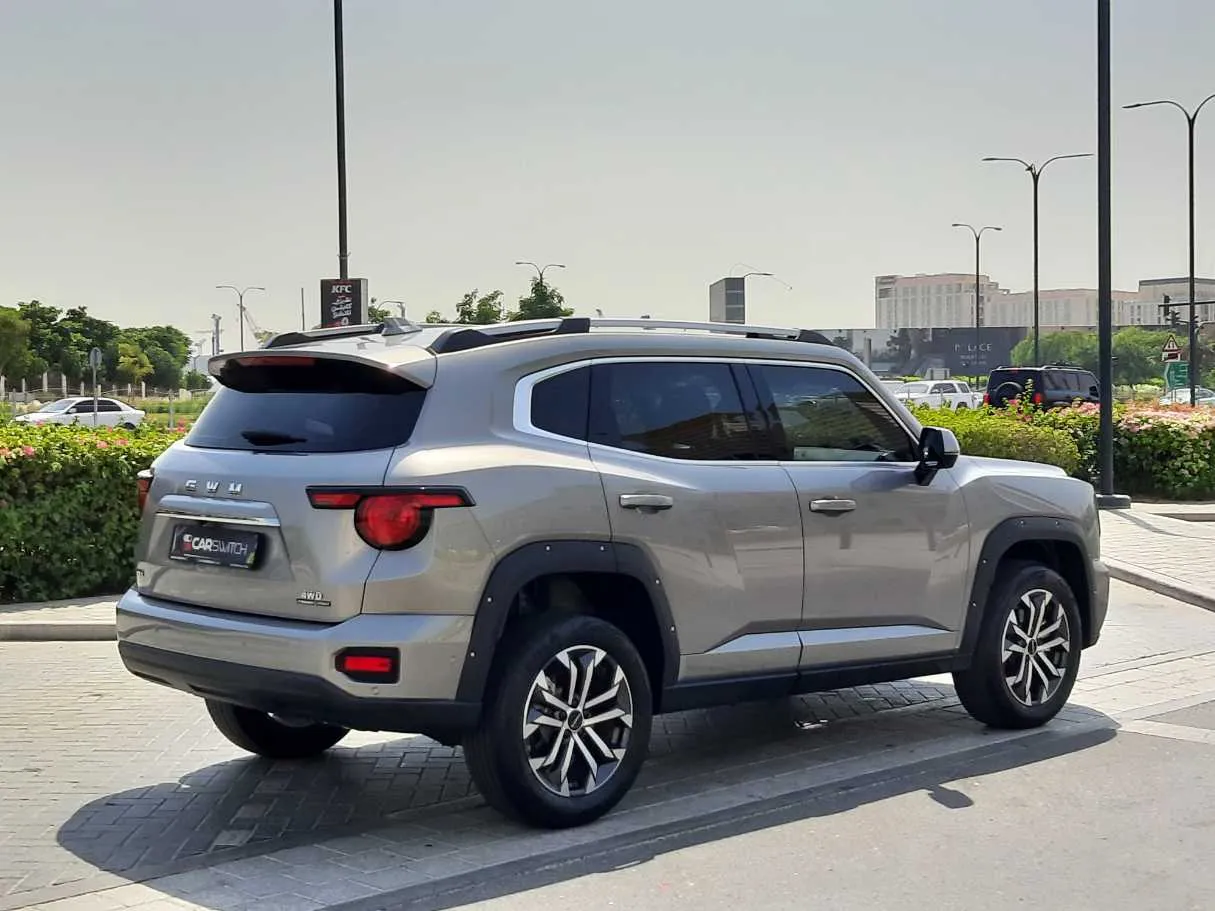 Car image 5