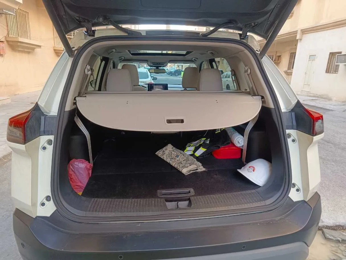 Car image 28