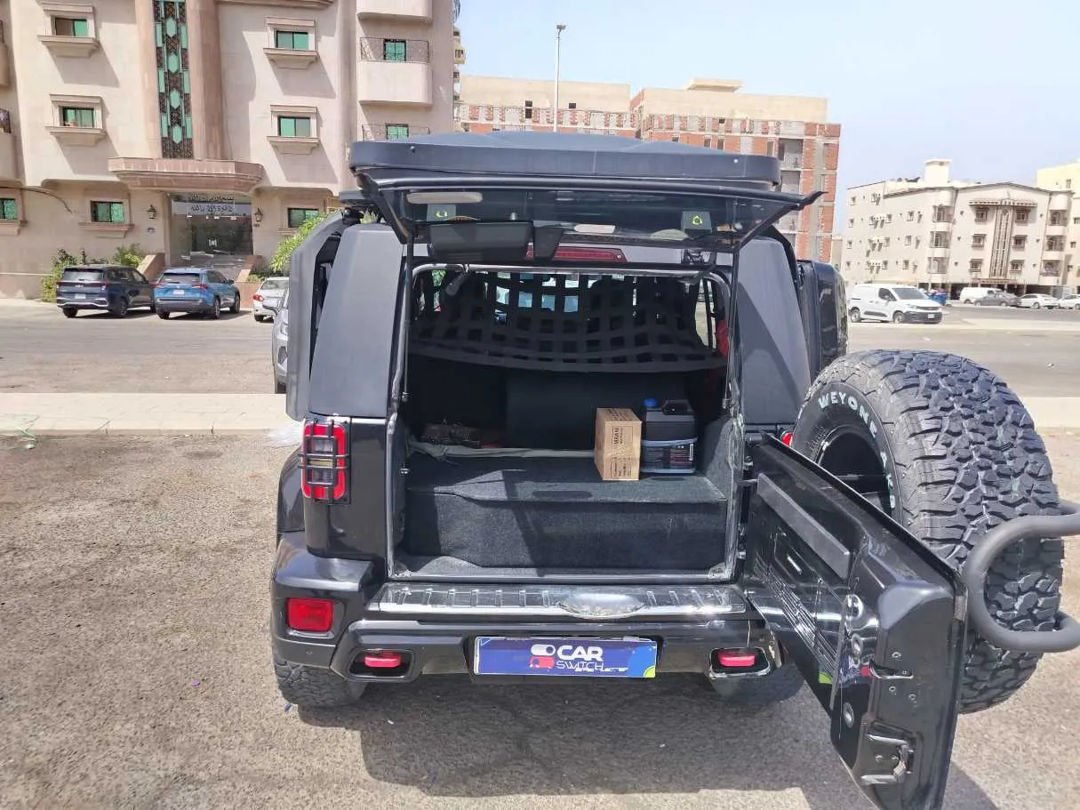 Car image 29
