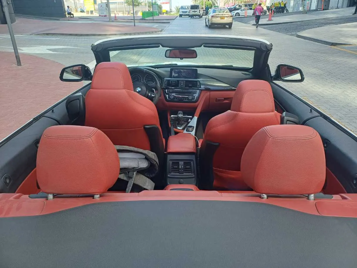 Car image 21