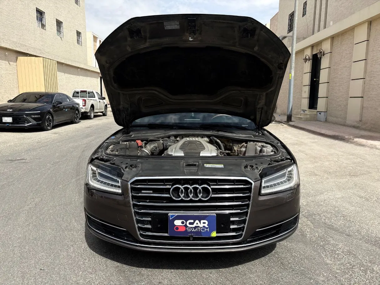 Car image 32
