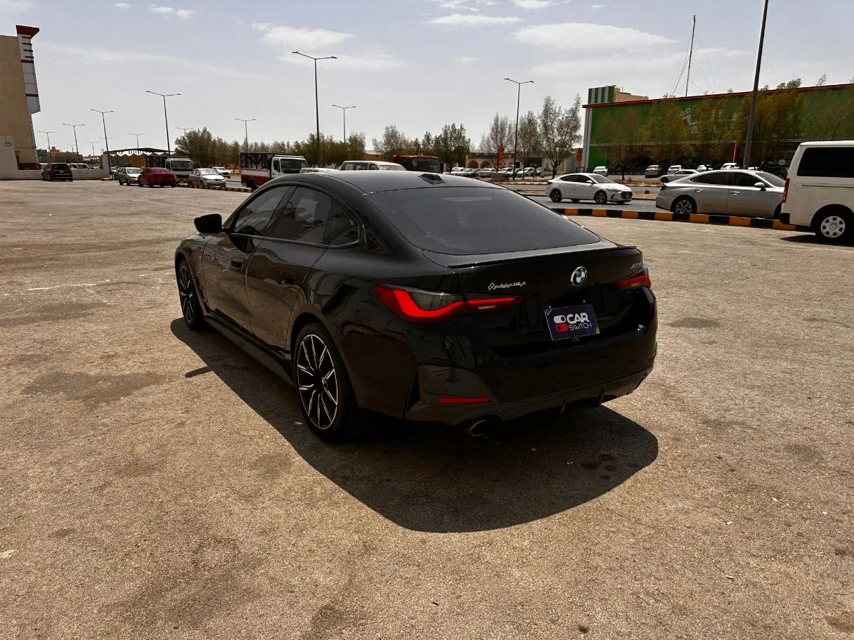 Car image 7