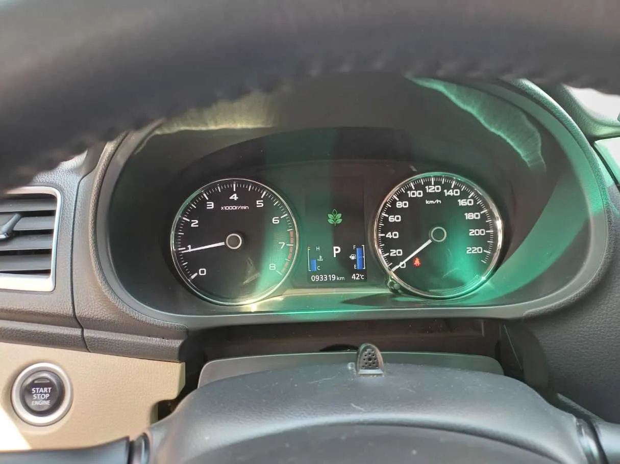Car image 20