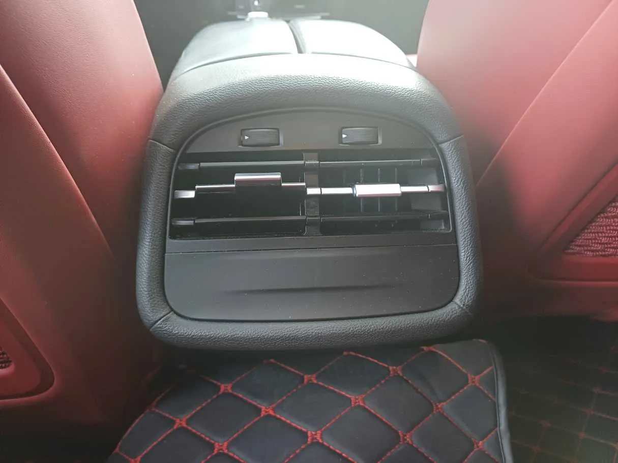 Car image 22