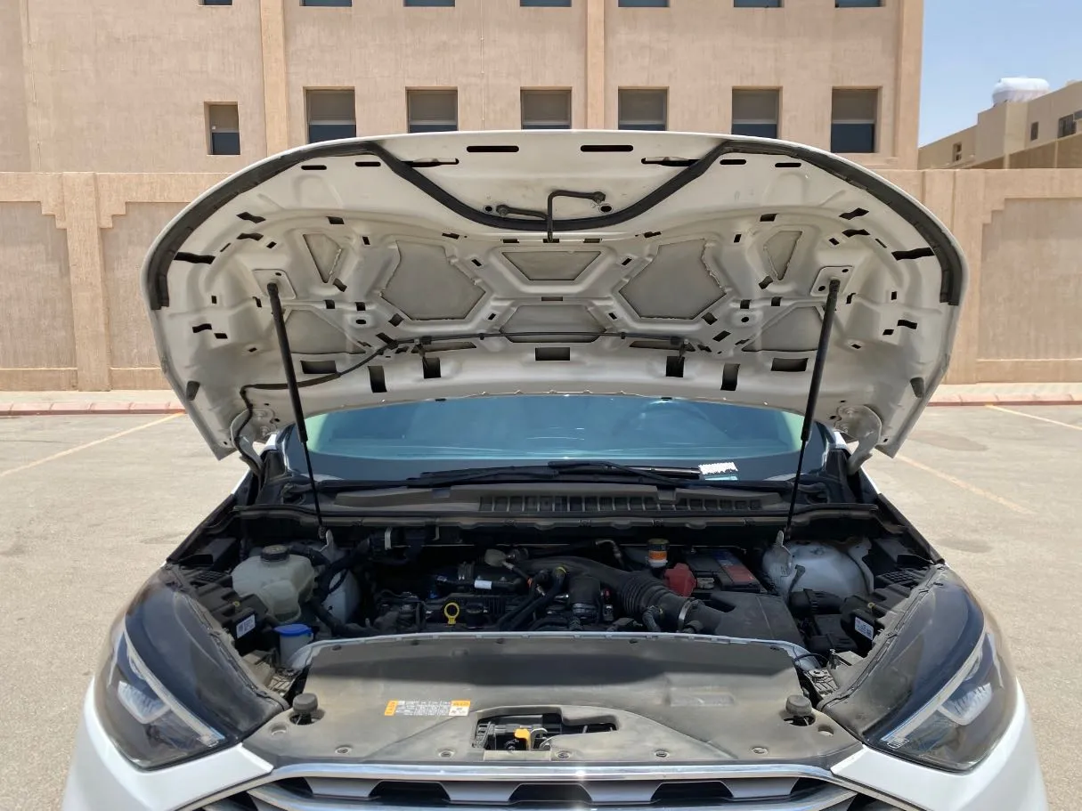 Car image 27