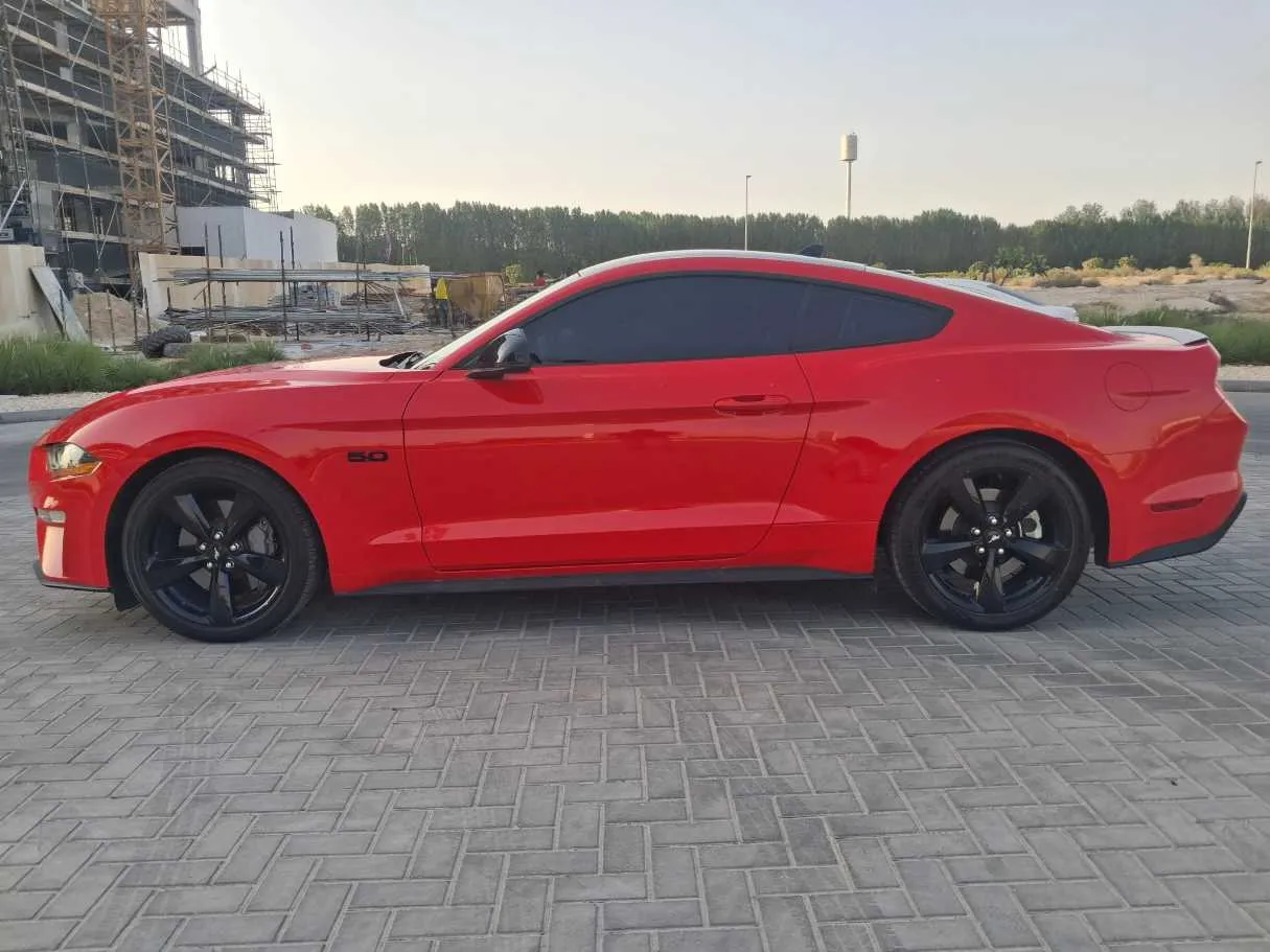 Car image 8