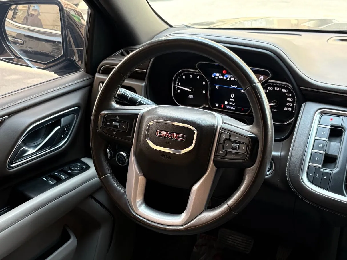 Car image 22