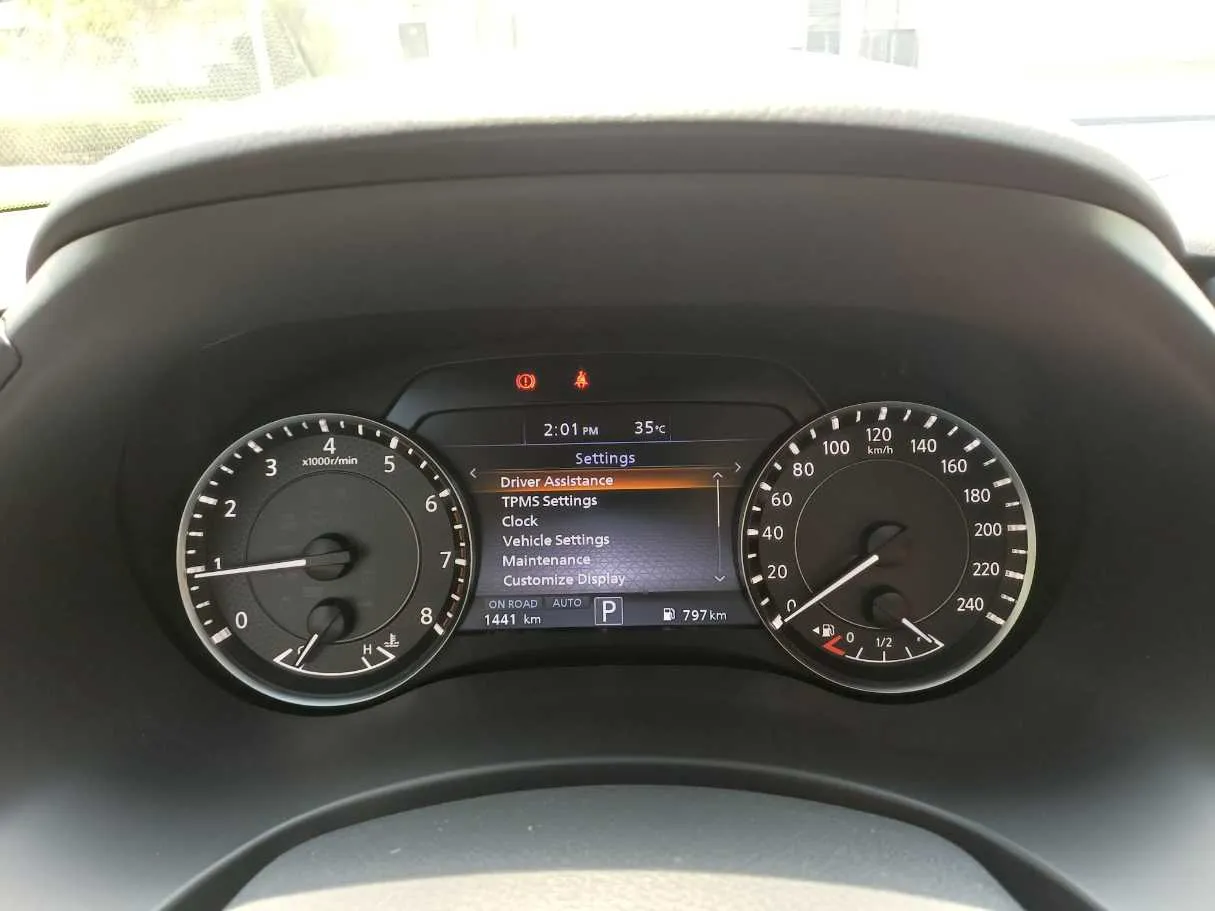Car image 24