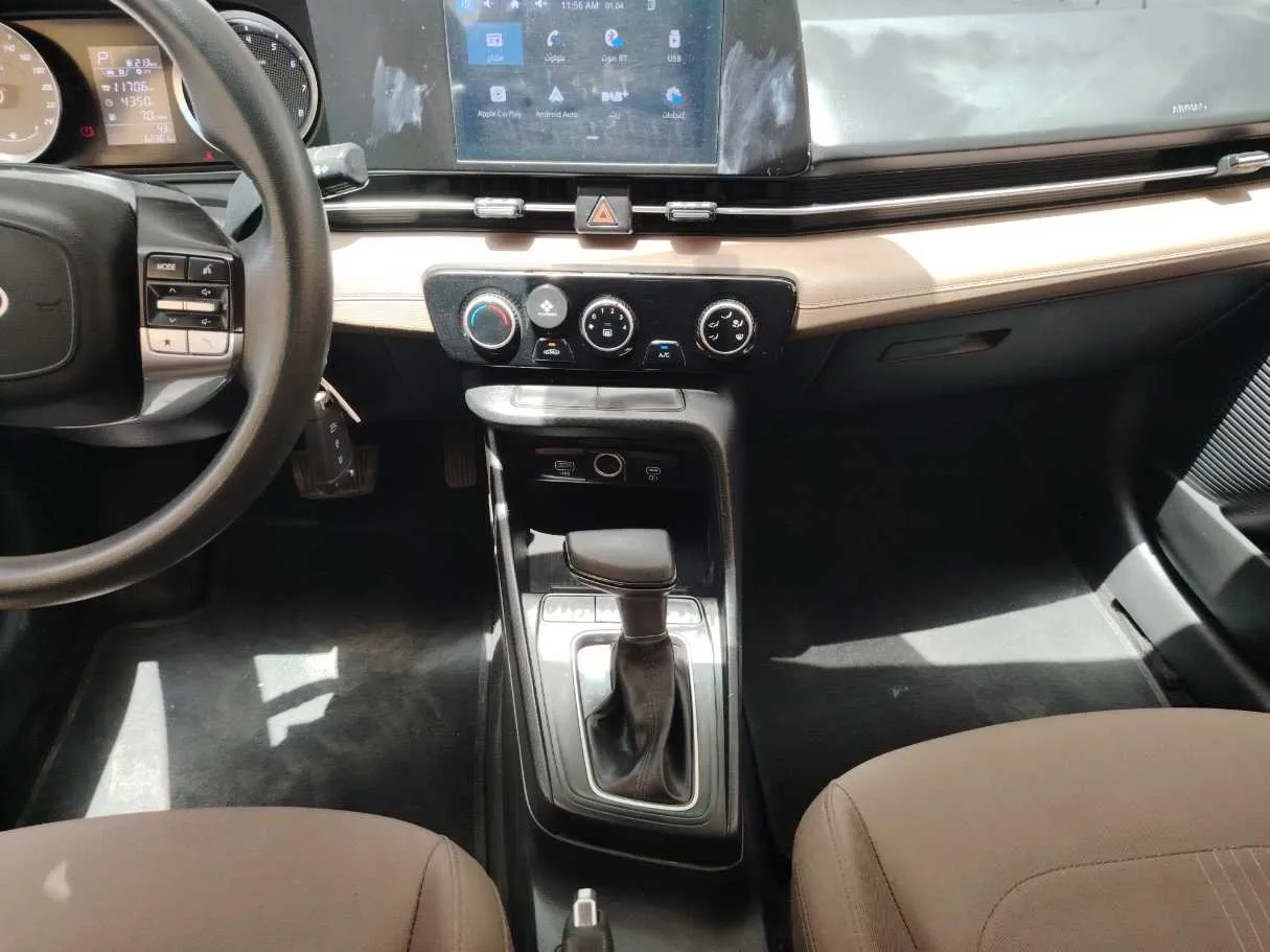 Car image 20