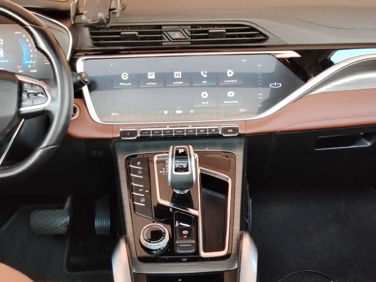 Car image 22
