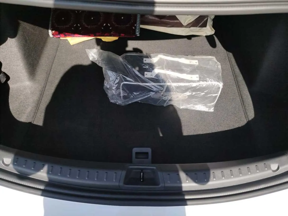 Car image 31