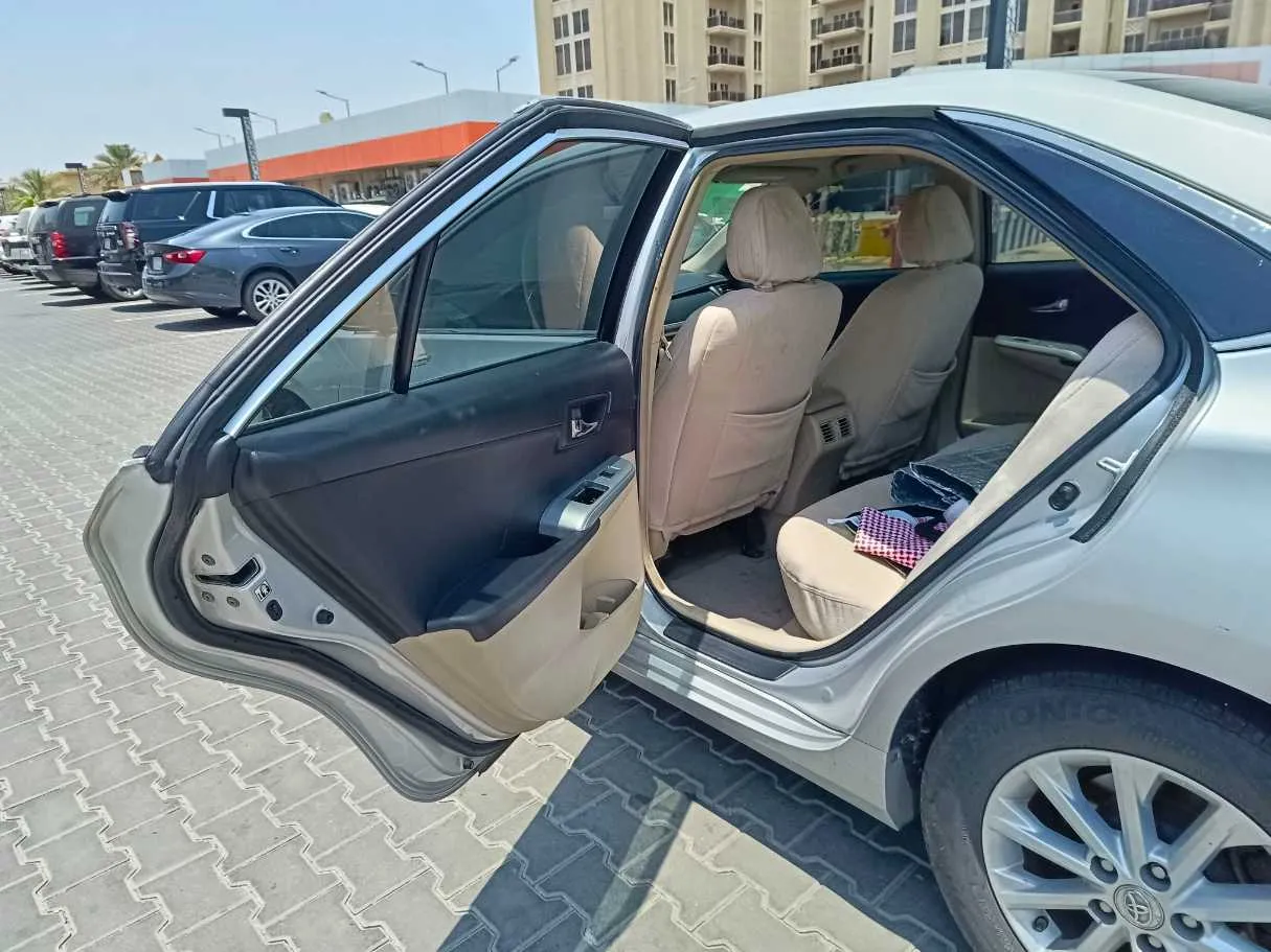Car image 15