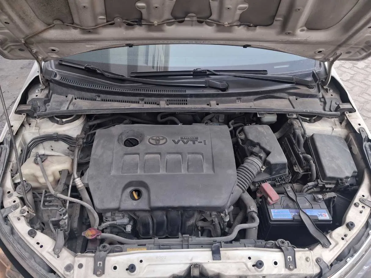 Car image 19