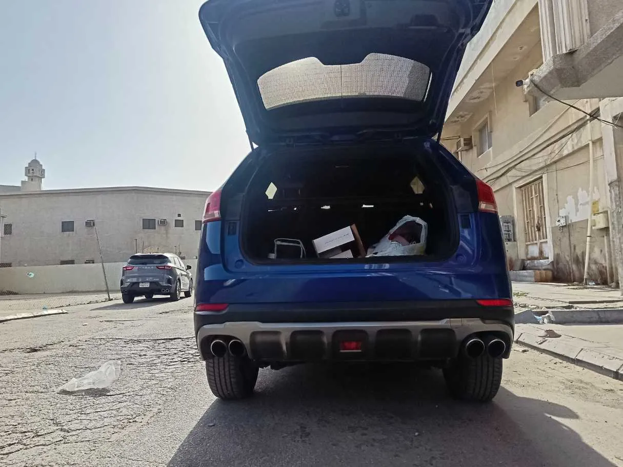 Car image 28
