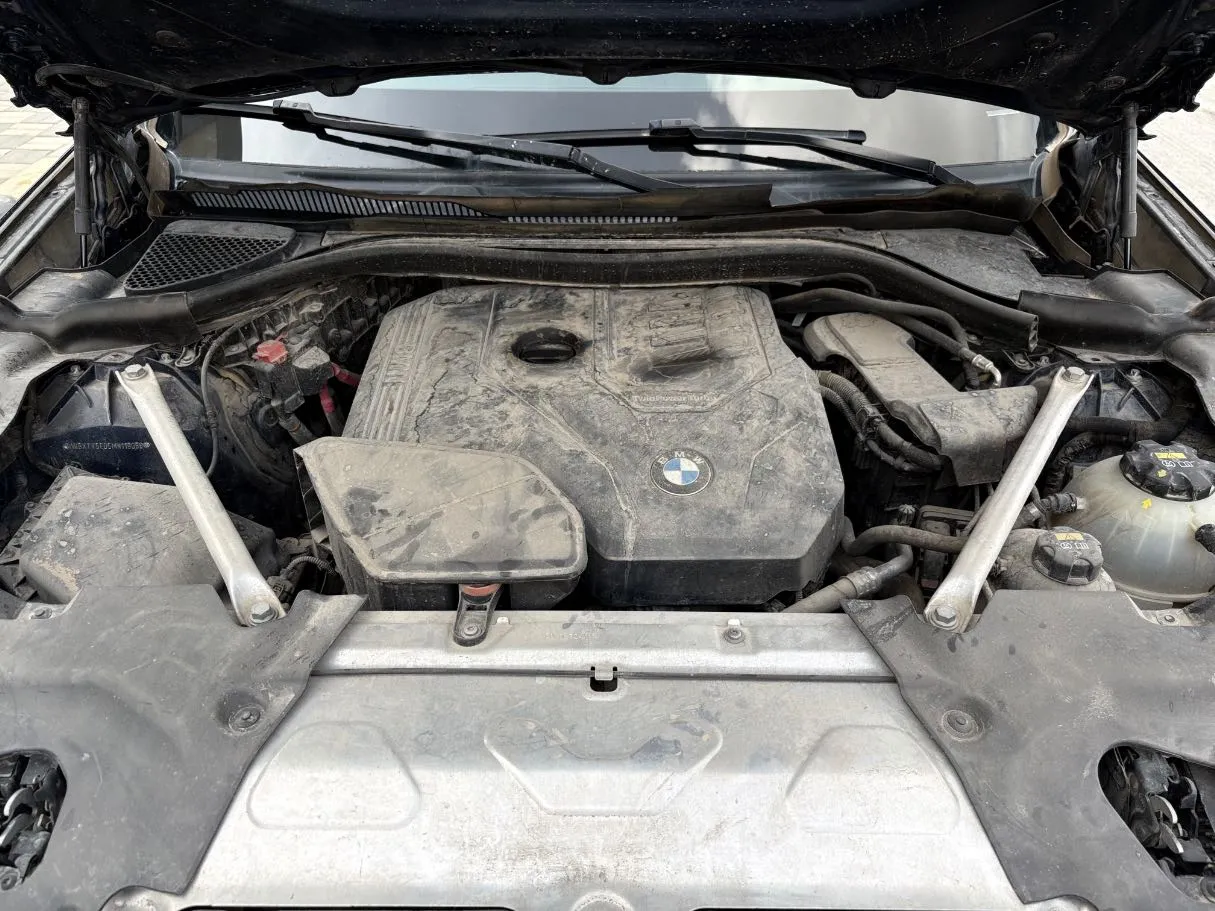 Car image 31