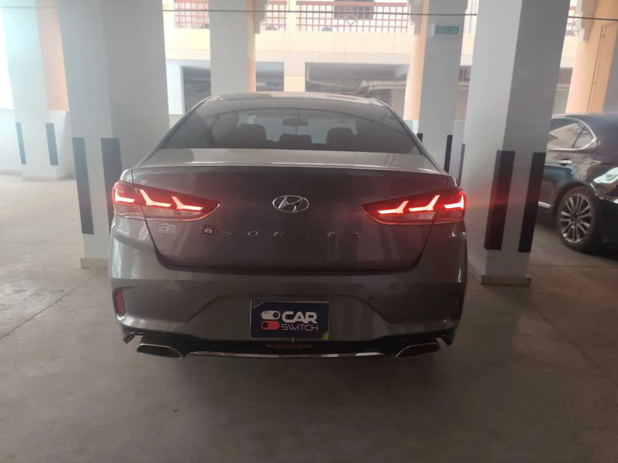 Car image 6