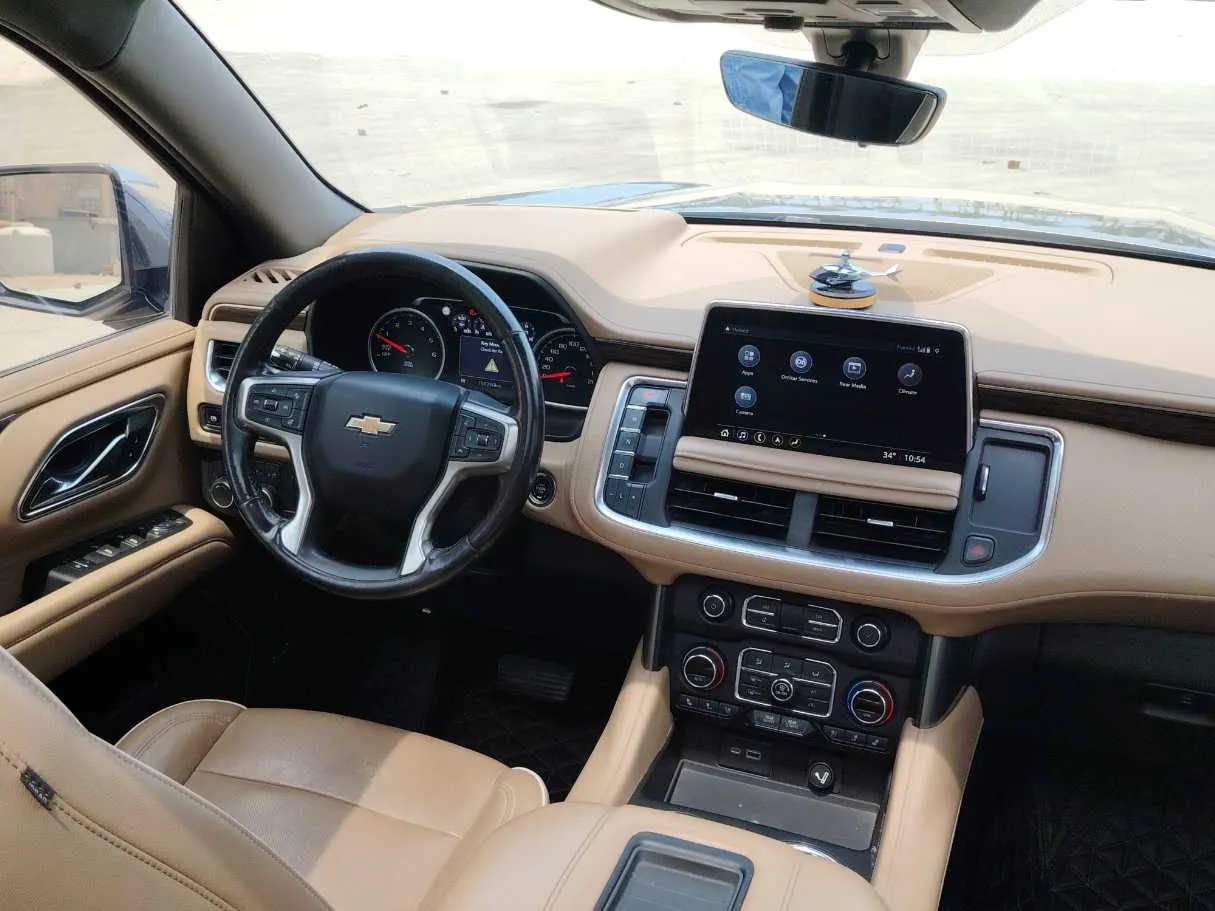 Car image 21