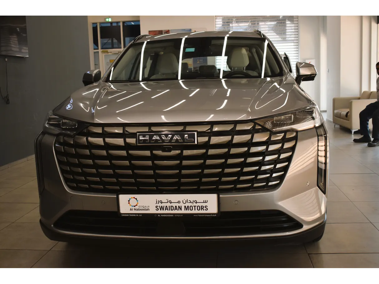 Car image 8