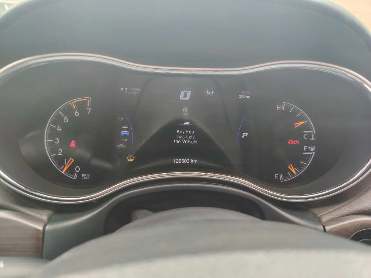 Car image 24