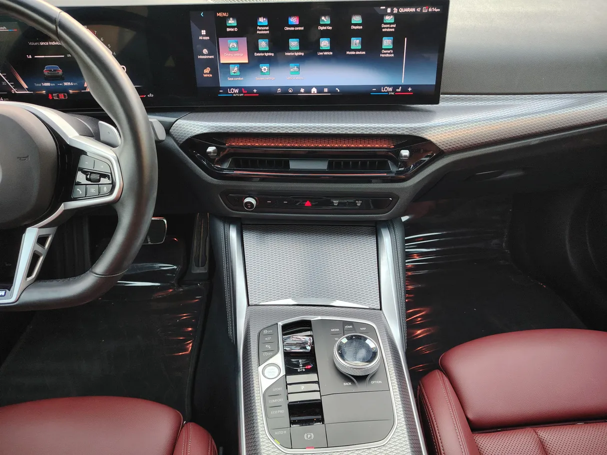 Car image 24